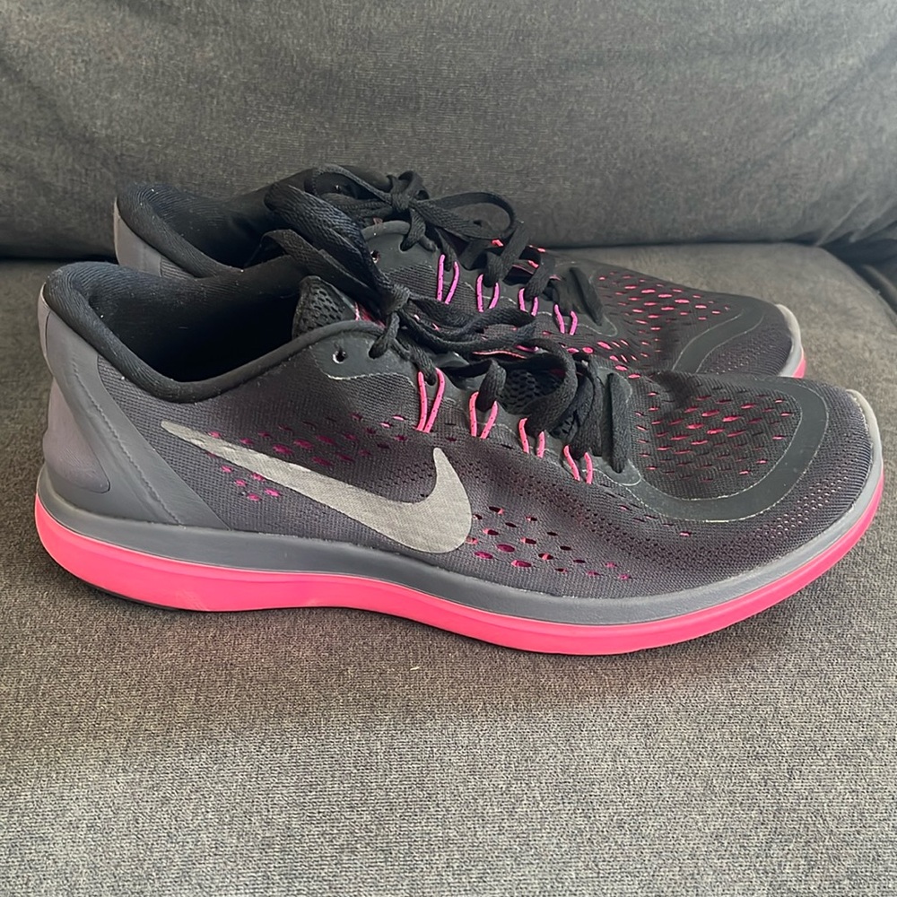 Nike Sneakers Size 10- worn once!!! Like new!